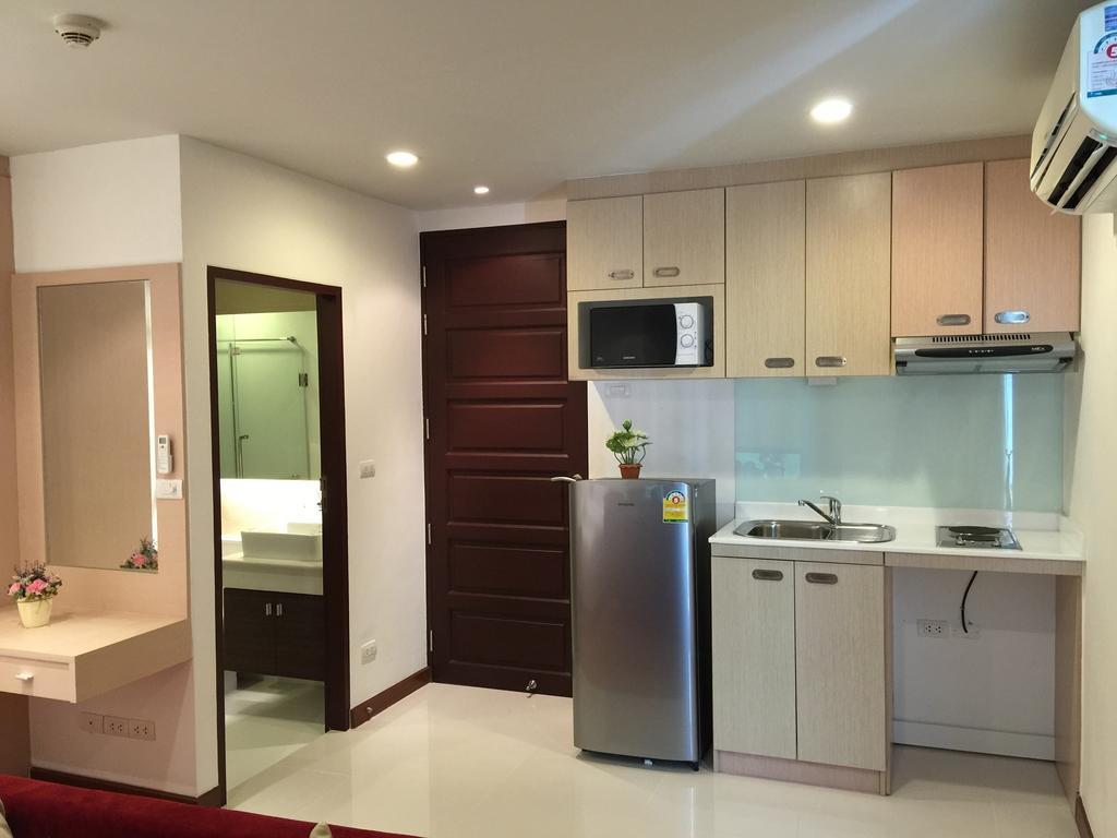 Art Patong Residence Пхукет Экстерьер фото