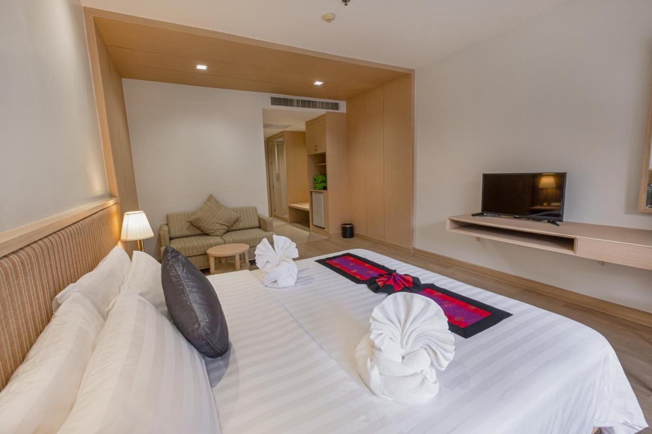 Art Patong Residence Пхукет Экстерьер фото