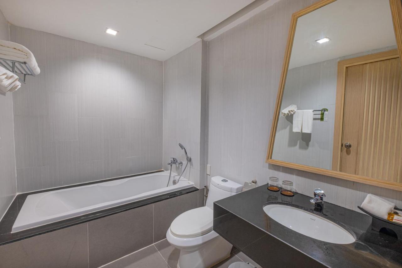 Art Patong Residence Пхукет Экстерьер фото