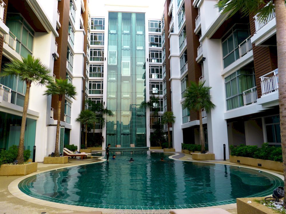 Art Patong Residence Пхукет Экстерьер фото