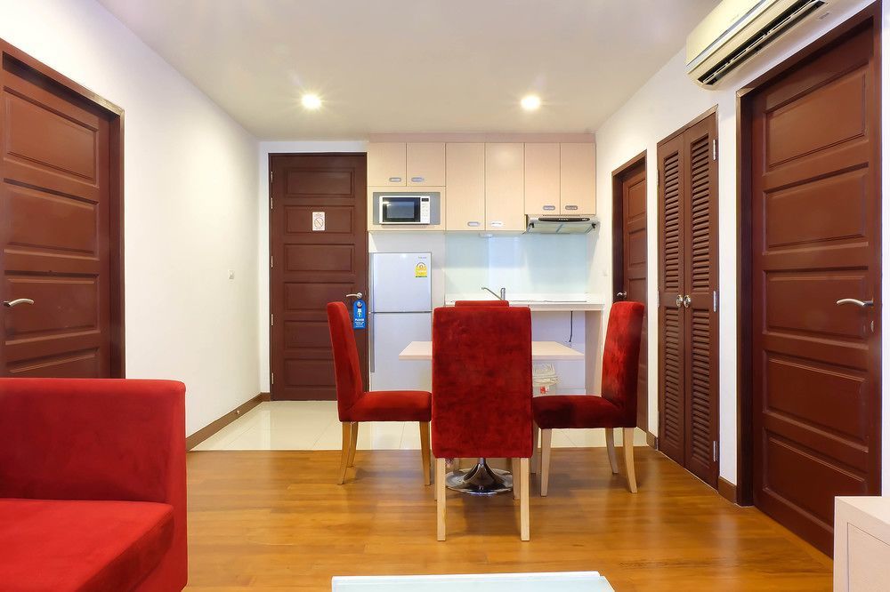 Art Patong Residence Пхукет Экстерьер фото