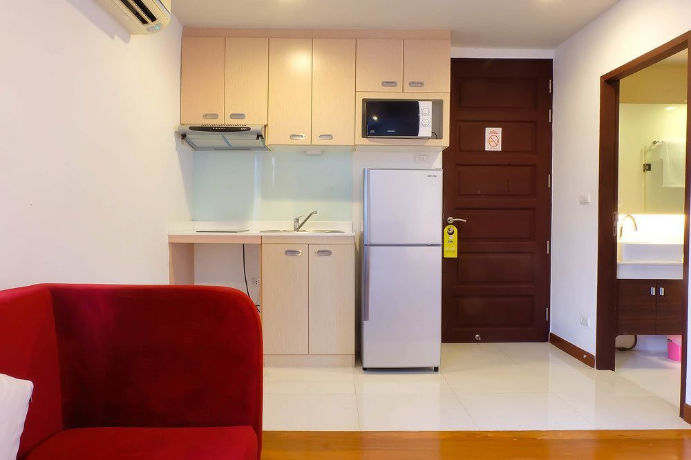 Art Patong Residence Пхукет Экстерьер фото