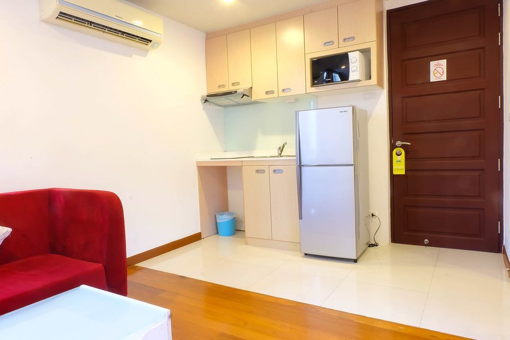Art Patong Residence Пхукет Экстерьер фото
