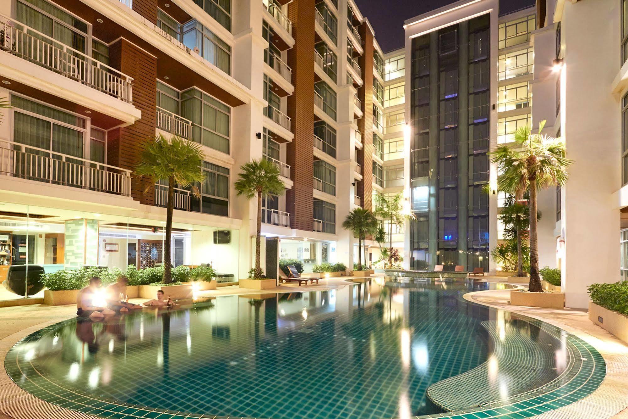 Art Patong Residence Пхукет Экстерьер фото